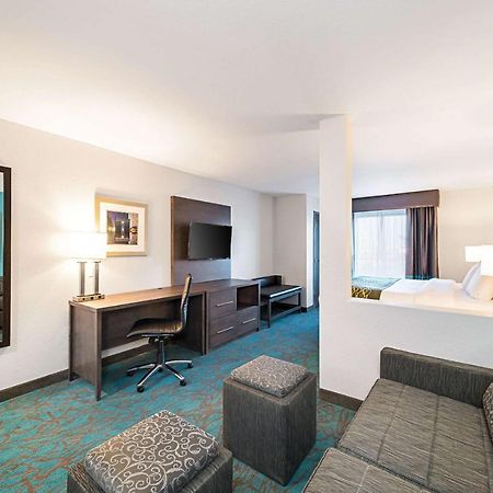 Comfort Inn & Suites Oklahoma City Near Bricktown Exteriör bild