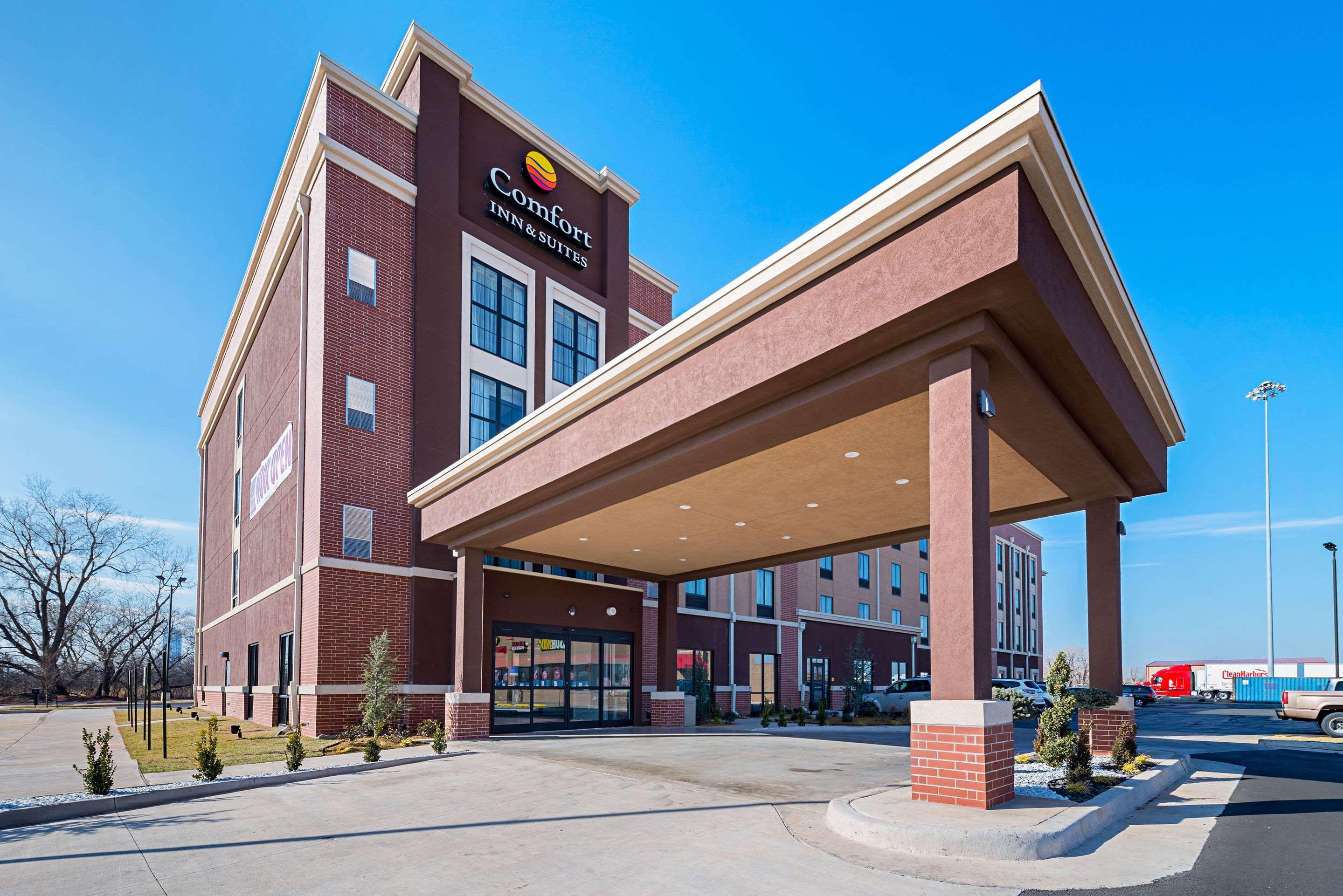 Comfort Inn & Suites Oklahoma City Near Bricktown Exteriör bild