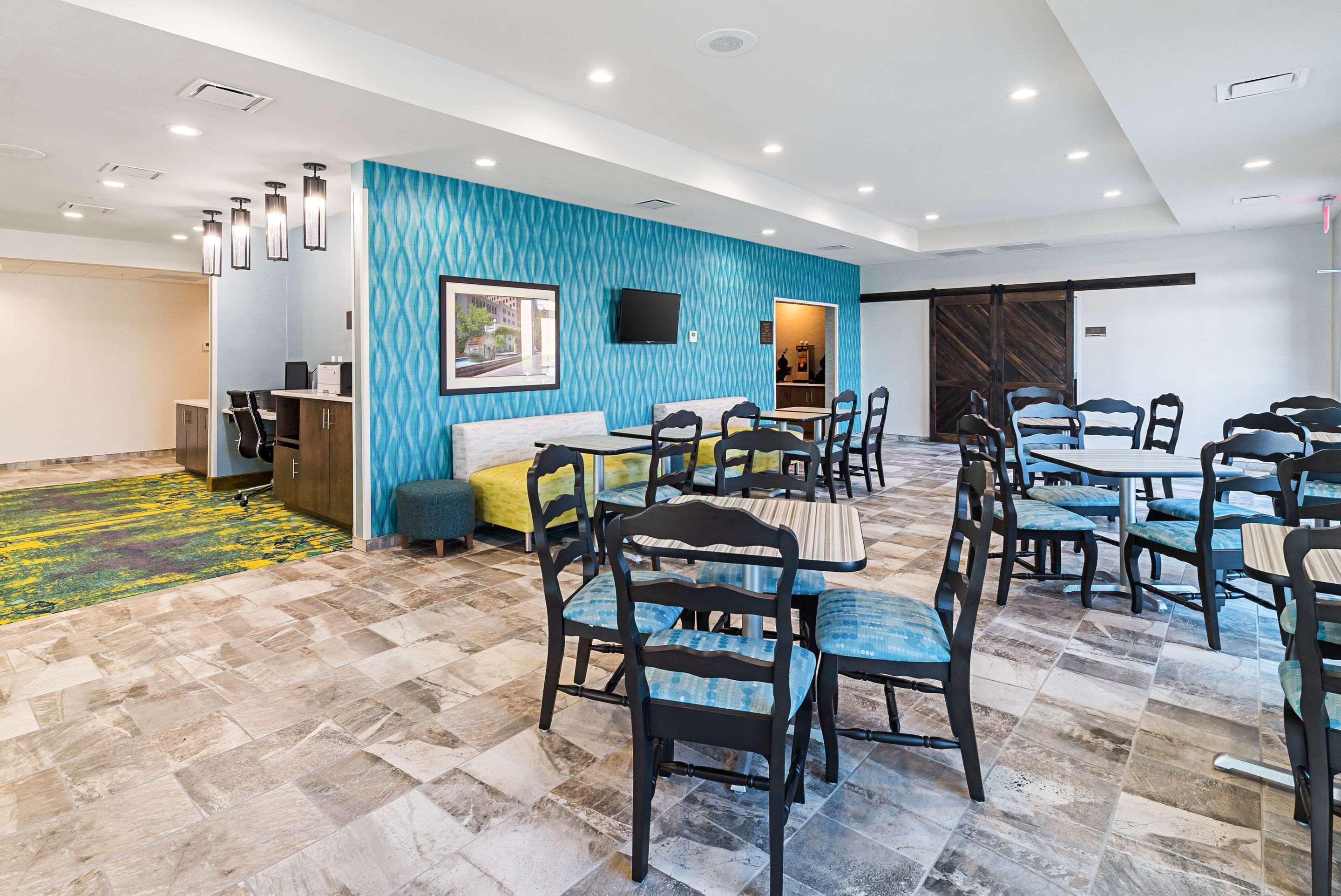Comfort Inn & Suites Oklahoma City Near Bricktown Exteriör bild